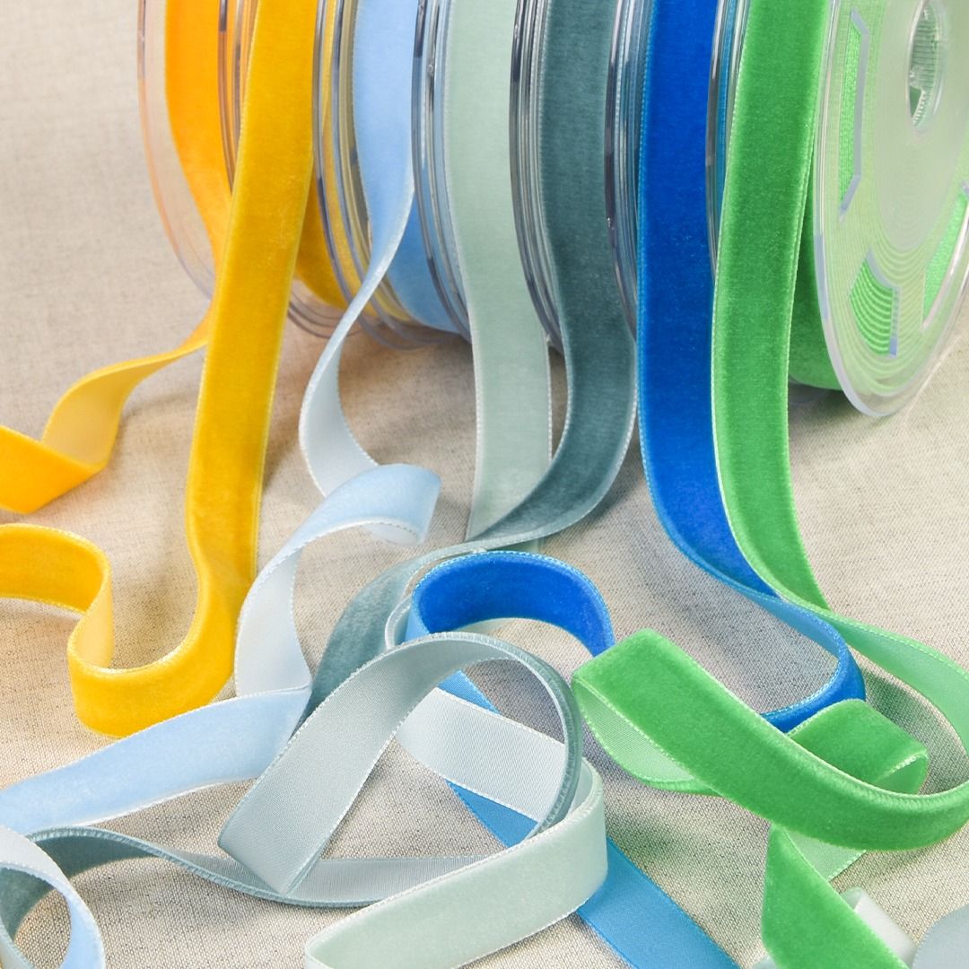 00990 High Density Velvet Ribbon