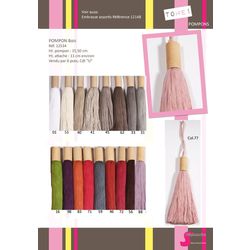 12534 Tassel with Wooden Cylinder Bead