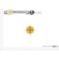 M15898 Colorful Symmetrical Flower App.