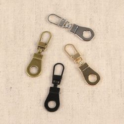 M09252 Metal Zipper Pull