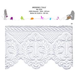 03520 Embroidery Lace with Cross