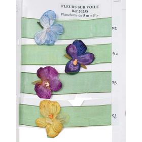 20258 Flowers and Leaves on Organdy