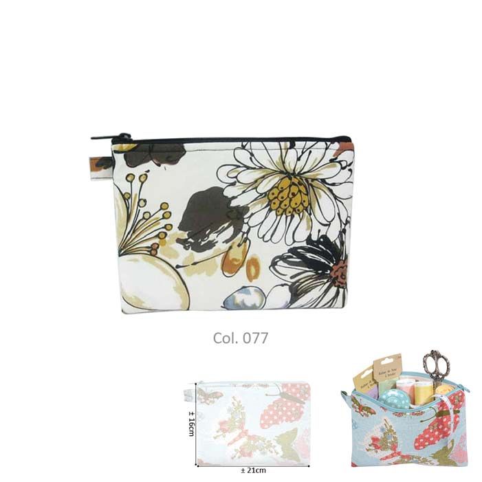 M40028 Small Clutch with Zipper
