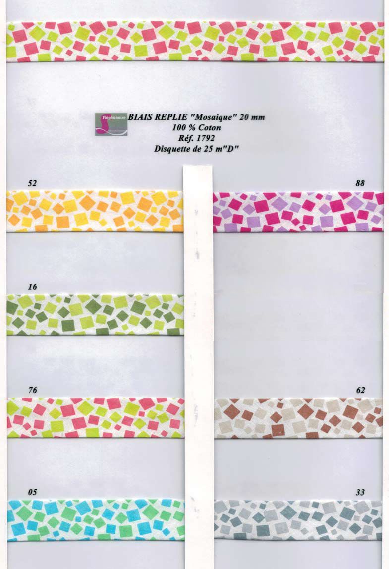 01792 Mosaic Print Bias, 20mm